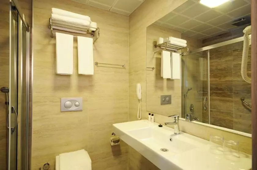 هتل ایداس مارماریس